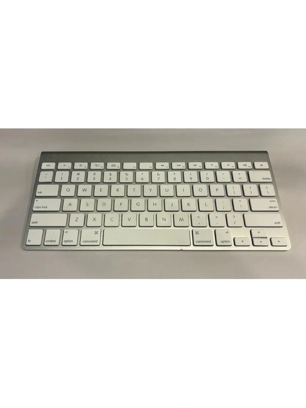 Genuine Apple Wireless Bluetooth Keyboard A1314 Mac Aluminium